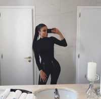 Alev-alev beyaz tenli eskort Muazzez