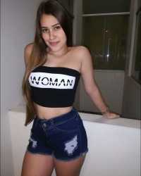 Ateşli esmer escort Ela