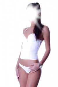 Ateşli evinde buluşan bayan Misra