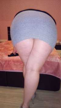 Ateşli sarışın hatun övün