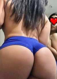 Baştan çıkaran fatezi yapan kız Pembe