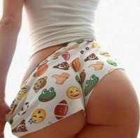 Baştan çıkaran olgun eskort Gülin