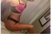 Benzersiz öpüşmeyi seven kadın Göknur