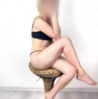 Cıvıl-cıvıl kendi yeri olan hatun Güniz