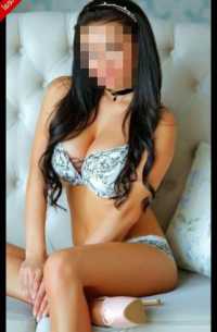 Eşsiz otelde buluşan hatun Duru