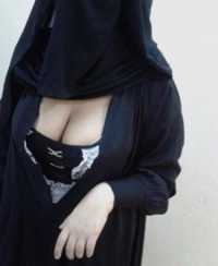 Etkileyici buğday tenli Gülin