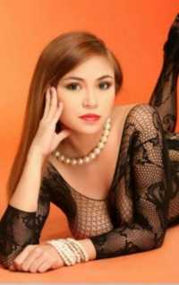 Etkileyici öpüşmeyi seven escort Oya