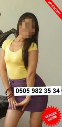 Güzel kendi yeri olan hatun Mürüvvet