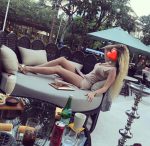Konya Bosna Escort: Aşkın İzlerini Taşıyan Neşeli Stil ve Kızıl Saçlı Leyla - 170 cm, 56 k