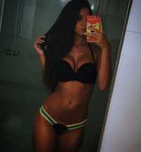 Konya Bosna Escort Bölgesinden: Karizmatik, 165cm Boyunda, 51kg Ağırlığında Siyah Saçlı Ba