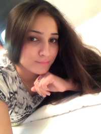 Konya Bosna Escort - Zarif ve Neşeli: 61kg, 158cm, Siyah Saçlı