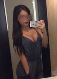 Konya Bosna'nın Özgür Ruhu: Siyah Saçlı, İnce Bedenli ve Neşeli Escort Bayanı