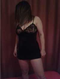 Konya'dan: Şehirli Tarzı ve Sportif Vücudu İle 77 Kg, 154 Cm Boyundaki Kumral Escort