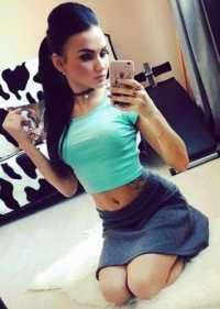 Konya Ereğli Escort Bayan: 177 cm Boyunda, 84 kg, Sarı Saçları ve İnce Vücuduyla Bakımlı