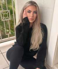 Konya Escort: Kızıl Saçları, Ince Bedeni ve Şehirli Tarzıyla 72 Kg, 163 Cm Boyundaki Meram