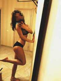 Konya, Karatay'dan: Siyah Saçlı, İnce Vücutlu ve Çekici Escort Bayan, 48kg ve 154cm
