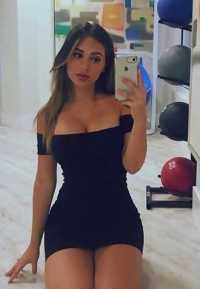 Konya Karatay Escort: Siyah Saçlı, Fit ve Bakımlı Stil Sahibi Bayan: 81kg, 171cm