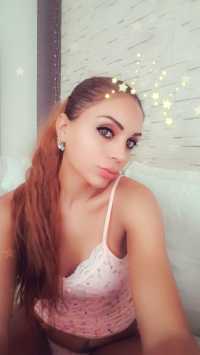 Konya Karatay'ın Kırmızı Fırtınası: Kızıl ve Çekici Escort Bayan, Konya'lı Şenay!
