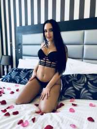 Konya, Karatay: Kumral Saçlar, Fit Vücutlu ve Sakin Stil ile Heyecanlandıran Escort Bayan,