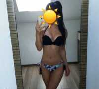 Konya Meram Escort Bayanları: Kızıl Saçları, İnce Bedeni ve Sakin Stiliyle 79 Kg ve 178 Cm