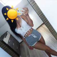 Konya Meram Escort Bayanları: Kızıl Saçları, İnce Bedeni ve Sakin Stiliyle 79 Kg ve 178 Cm
