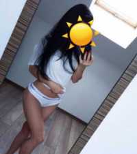 Konya Meram Escort Bayanları: Kızıl Saçları, İnce Bedeni ve Sakin Stiliyle 79 Kg ve 178 Cm