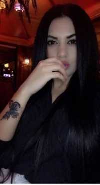 Konya Meram'ın Tercih Edileni: Bal Köpüğü Saçlı, 60 Kg, 168 Cm'lik İnce ve Zarif Escort Ba