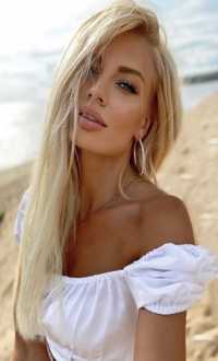 Konya’nın Çekici ve Kızıl Büyüsü: Bosna Escort Bayan, 74kg, 176cm Boyunda