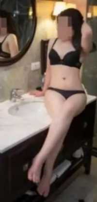Konya'nın Çekici ve Zarif Sarışını: Bosna Escort Bayan, 82kg, 176cm, Kızıl Saçlı