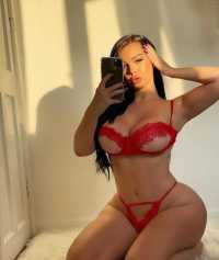 Konya'nın Ritmi Yüksek ve Şehirli Escort Bayanı: Kumral Saçlar, 68 Kg, 176 Cm