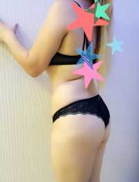 Konya'nın Sakin ve Fit Escort Güzeli: 69 Kg, 162 Cm Boyunda, Kumral Saçlı