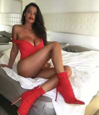 Konya'nın Şehirli ve Kızıl Saçlı, İnce Bedenli Escort Kızı: 64kg, 162cm