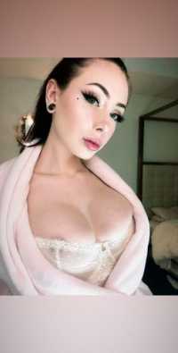 Konya'nın Yıldızı: Karatay Escort Bayanları, 59kg, 154cm Boyunda, Kızıl Saçlı
