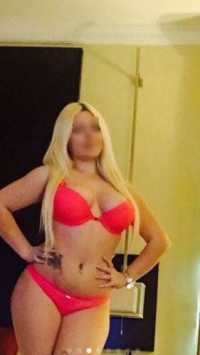 Meram Escort Bayanları'ndan Konya'nın Fit ve Bakımlı Tarzı: Kızıl Saçlı, 55 kg, 165 cm Bay