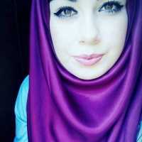 Neşeli buğday tenli hatun Merih