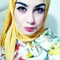 Neşeli buğday tenli hatun Merih