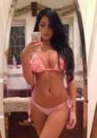 Neşeli tecrübeli Nefise