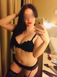 Samimi dans yapan Güzin