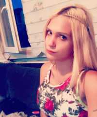 Seçkin ön sevişme yapan kız Melis