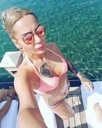 Seksi otelde buluşan eskort Afet