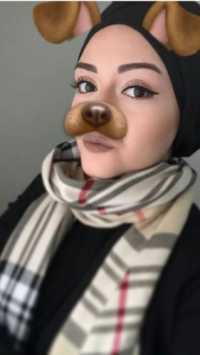 Şımarık dansöz kız Gülben